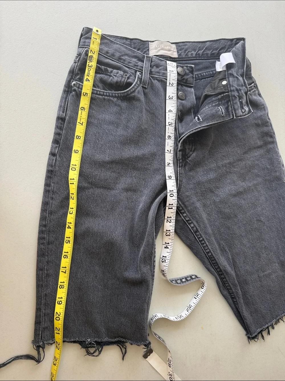 Everlane 90’s Cheeky Jean Long Denim jorts Bermuda Jorts Washed Black capri 26